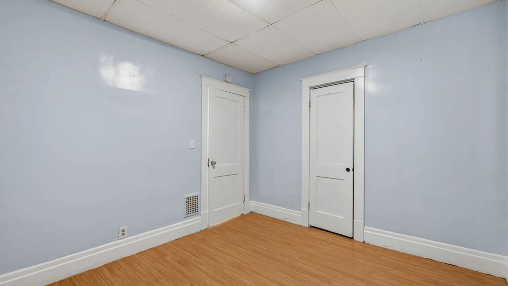 Property at 2233 Welch Avenue, Niagara Falls, NY 14303 11