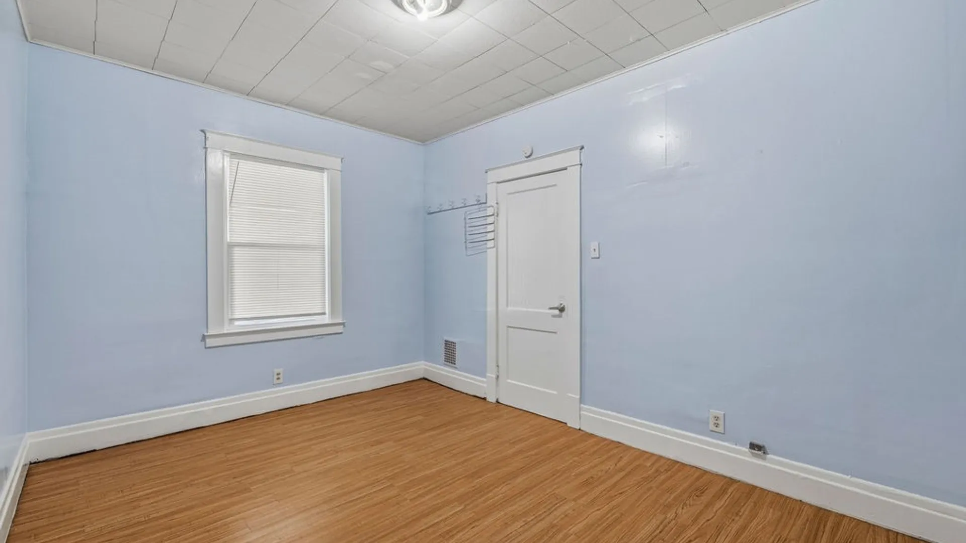 Property at 2233 Welch Avenue, Niagara Falls, NY 14303 14
