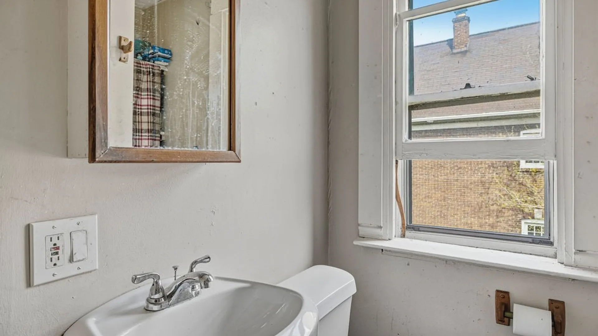 Property at 2233 Welch Avenue, Niagara Falls, NY 14303 21