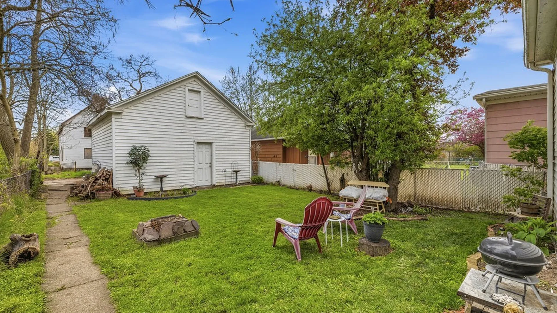 Property at 2233 Welch Avenue, Niagara Falls, NY 14303 4