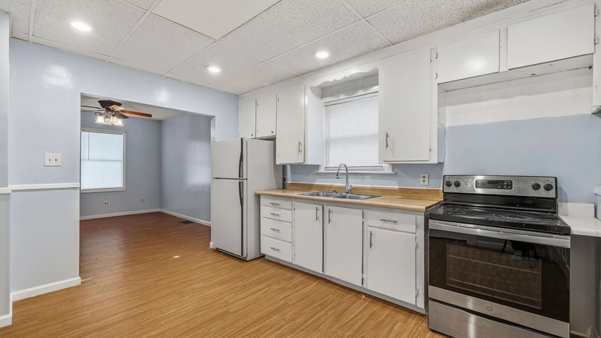 Property at 2233 Welch Avenue, Niagara Falls, NY 14303 8