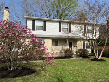 Property at 41 Kingswaye Drive, Amherst, NY 14221