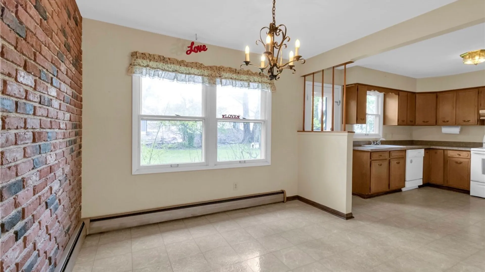 Property at 41 Kingswaye Drive, Amherst, NY 14221 7