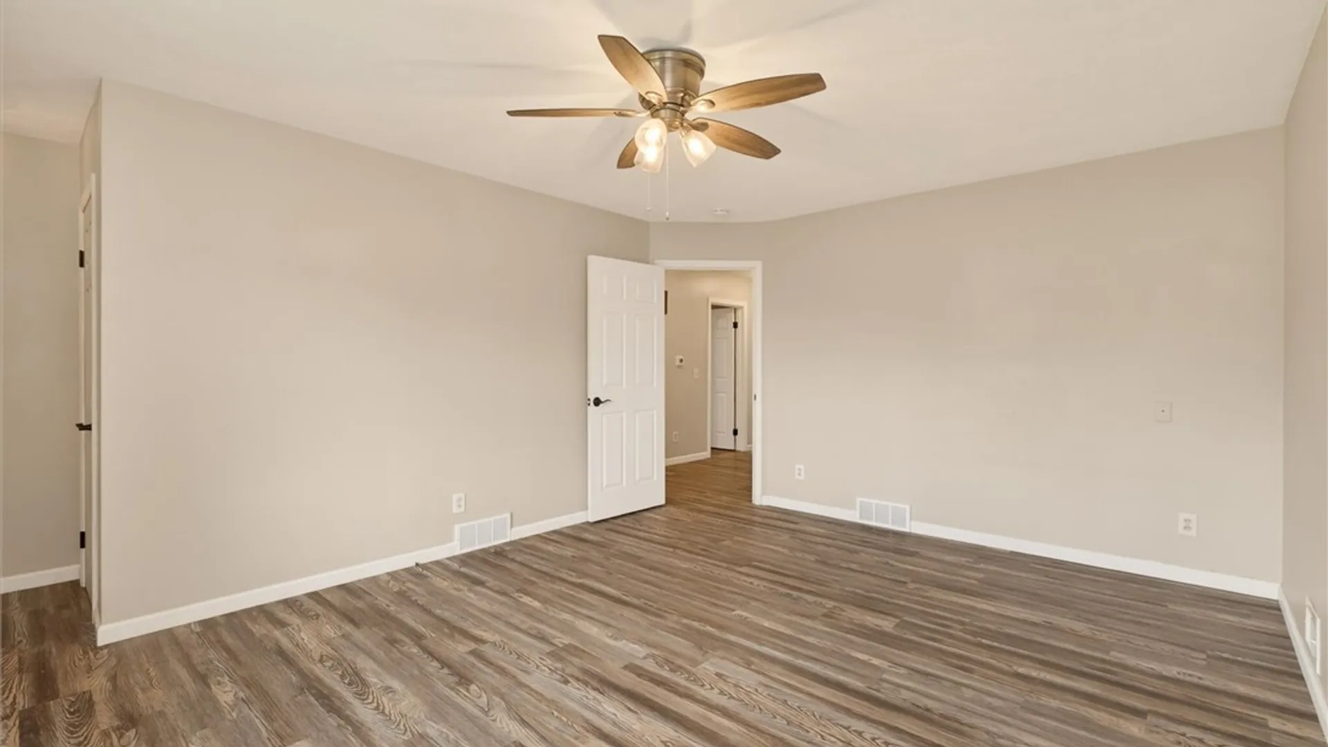 Property at 24 Bennett Ave, Irondequoit, NY 14609 14