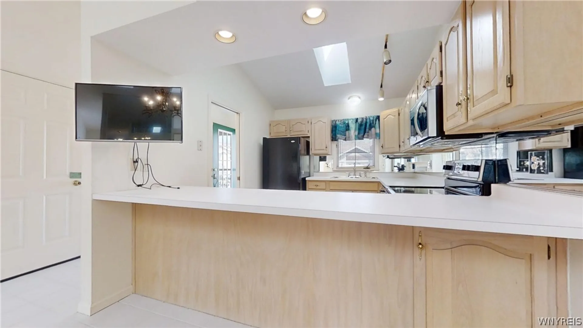 Property at 3 BirdWalk Lane, Amherst, NY 14221 10