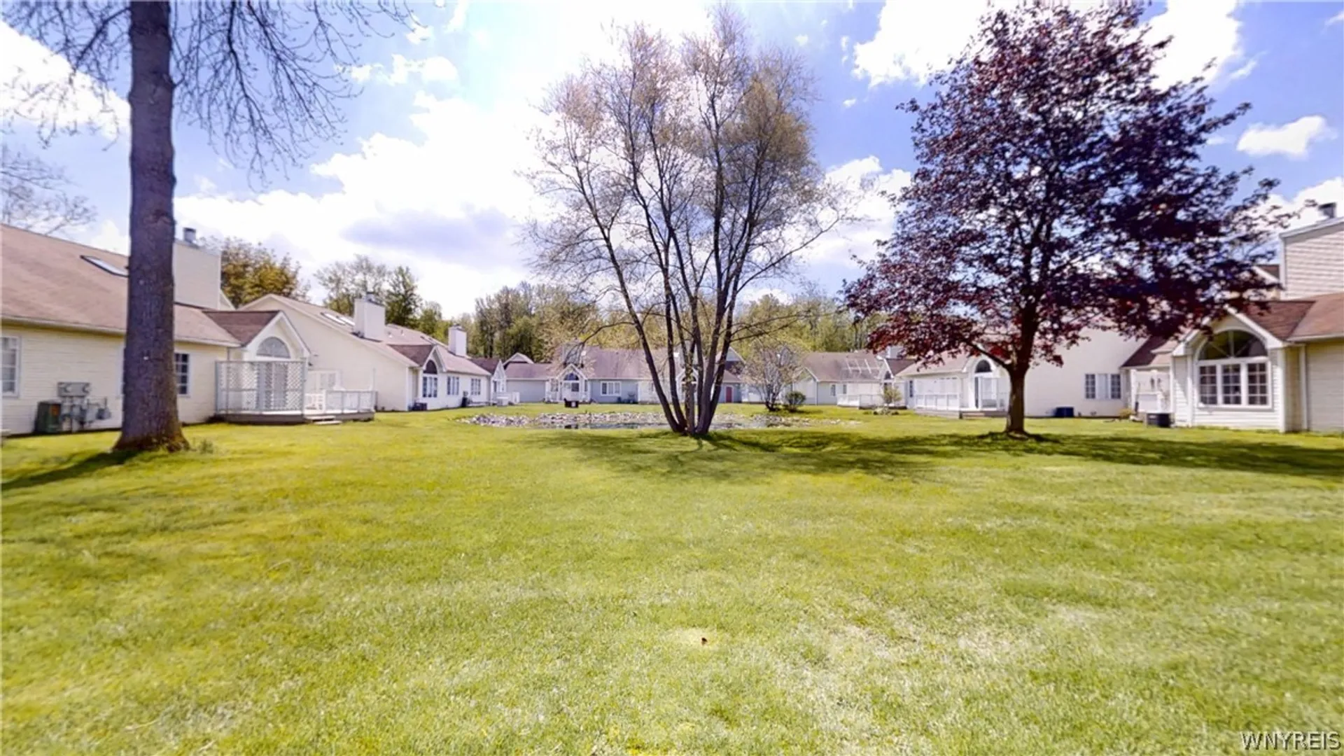 Property at 3 BirdWalk Lane, Amherst, NY 14221 35