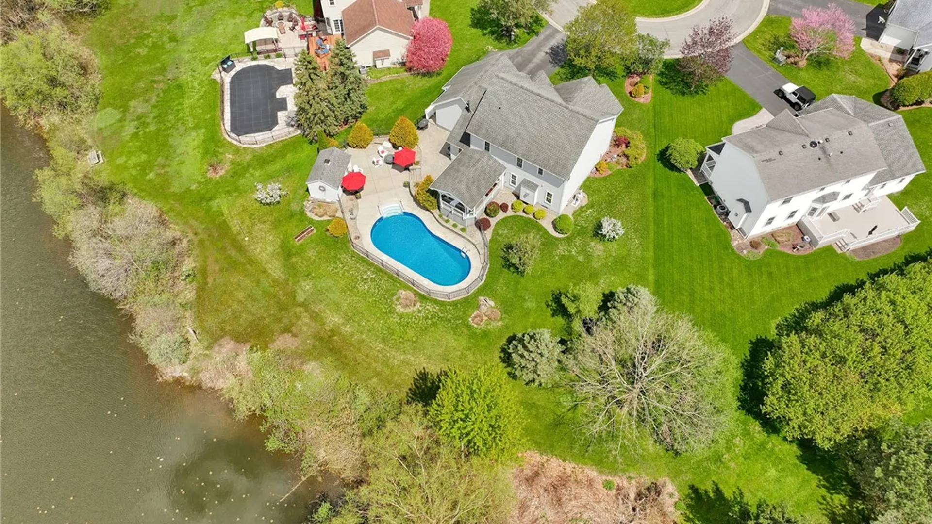 Property at 14 Summer Pond Way, Chili, NY 14624 6