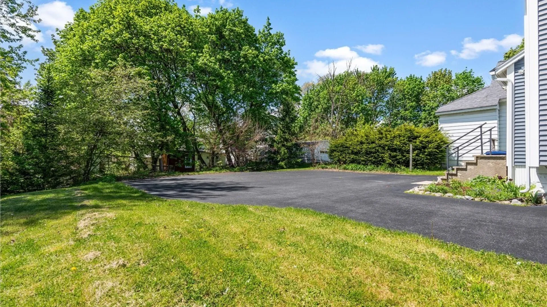 Property at 626 Hixson Avenue, Syracuse, NY 13206 32