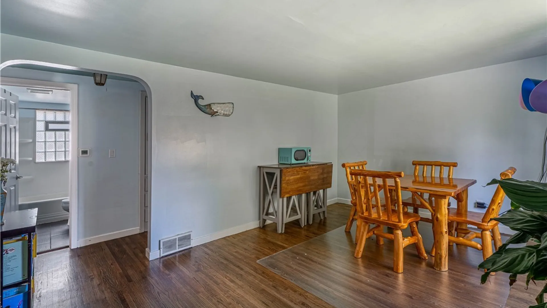 Property at 77 Peinkofer Drive, Cheektowaga, NY 14225 3