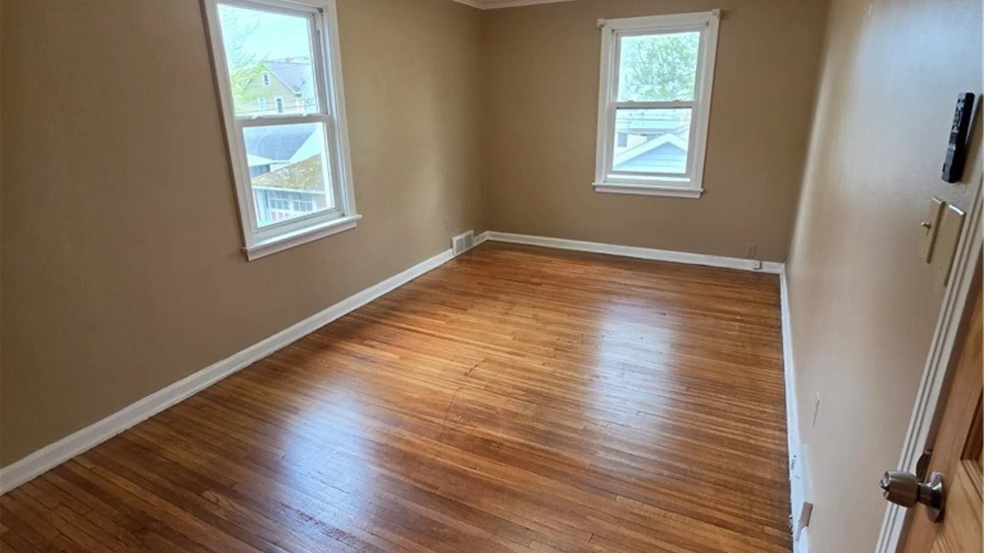 Property at 351 Stillwell Avenue, Tonawanda, NY 14217 12
