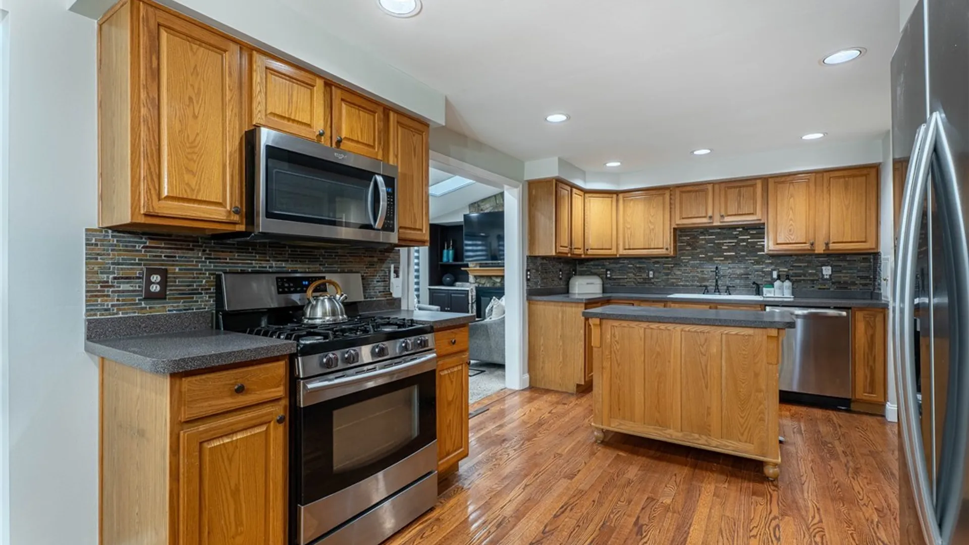 Property at 1882 Hopkins Road, Amherst, NY 14068 16
