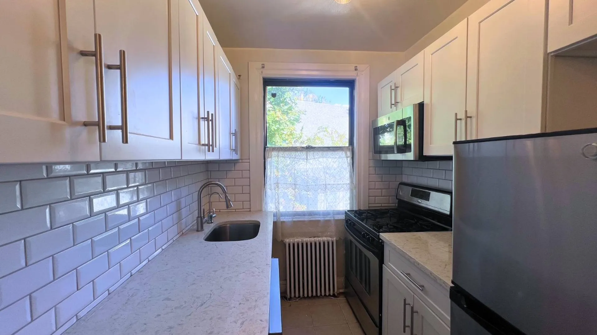 Property at 40-01 Little Neck Pkwy, Little Neck, NY 11363 12