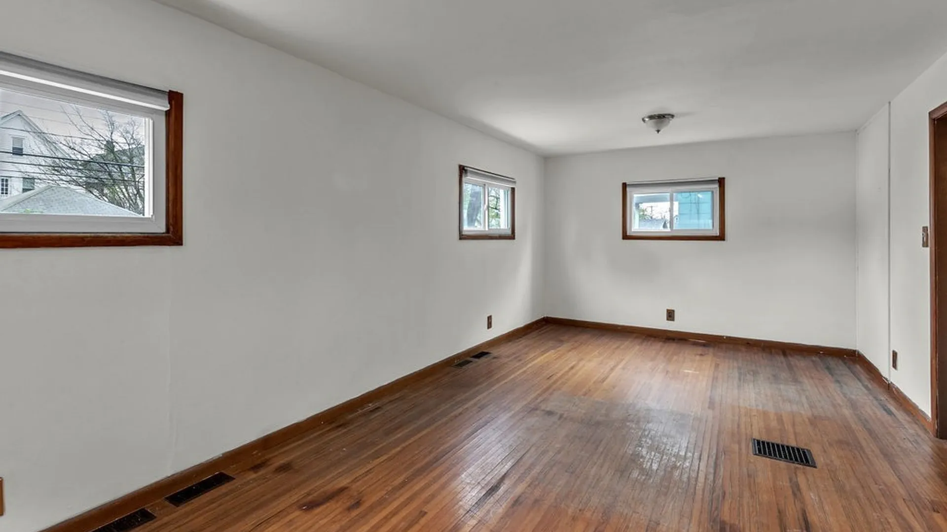 Property at 188 Norwalk Avenue, Buffalo, NY 14216 38