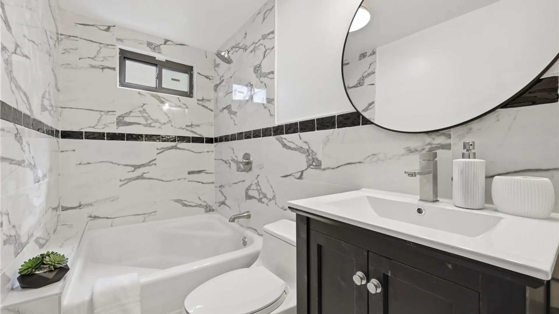 Property at 957 Delavan Avenue, Buffalo, NY 14209 27