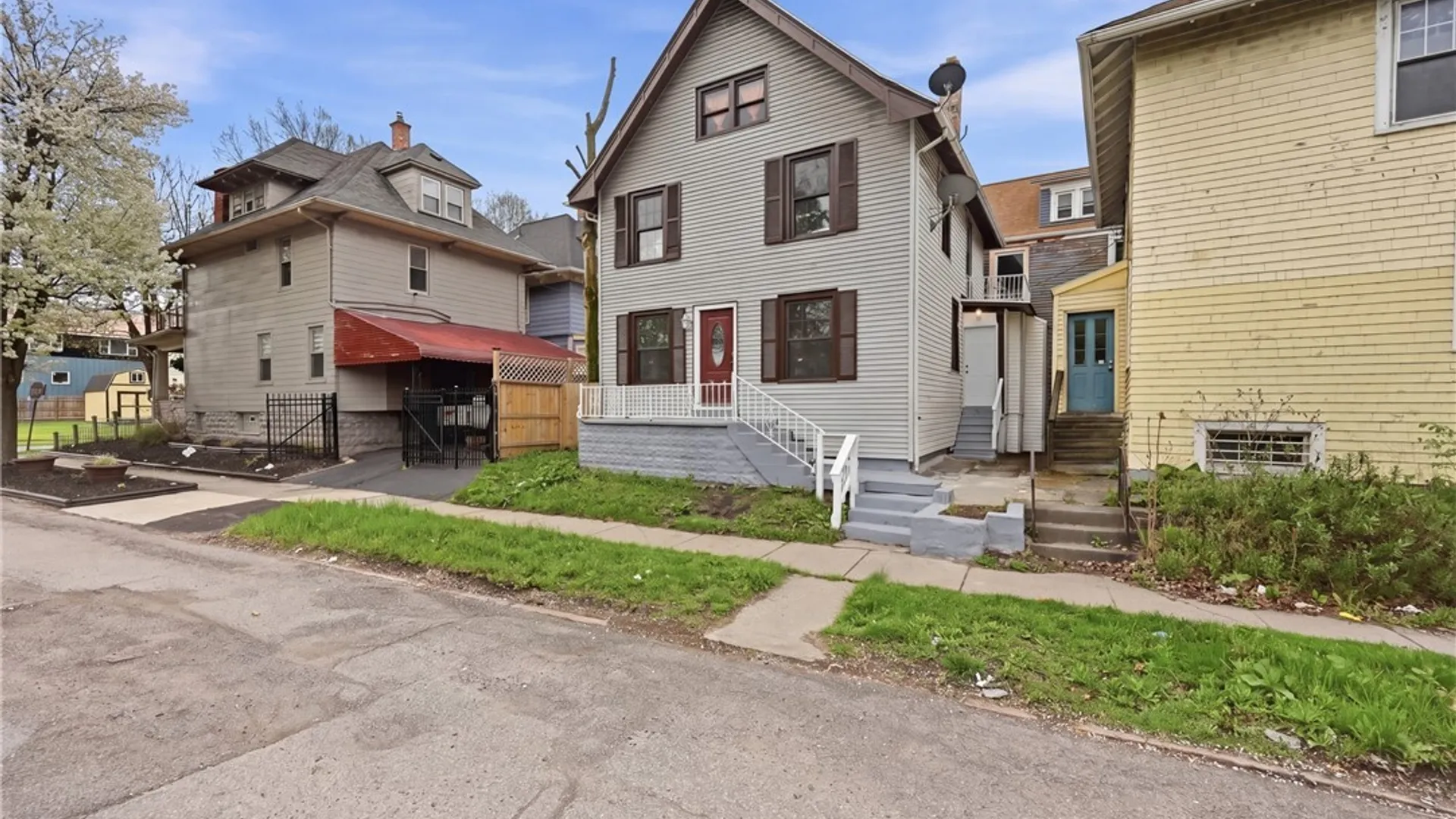 Property at 957 Delavan Avenue, Buffalo, NY 14209 3