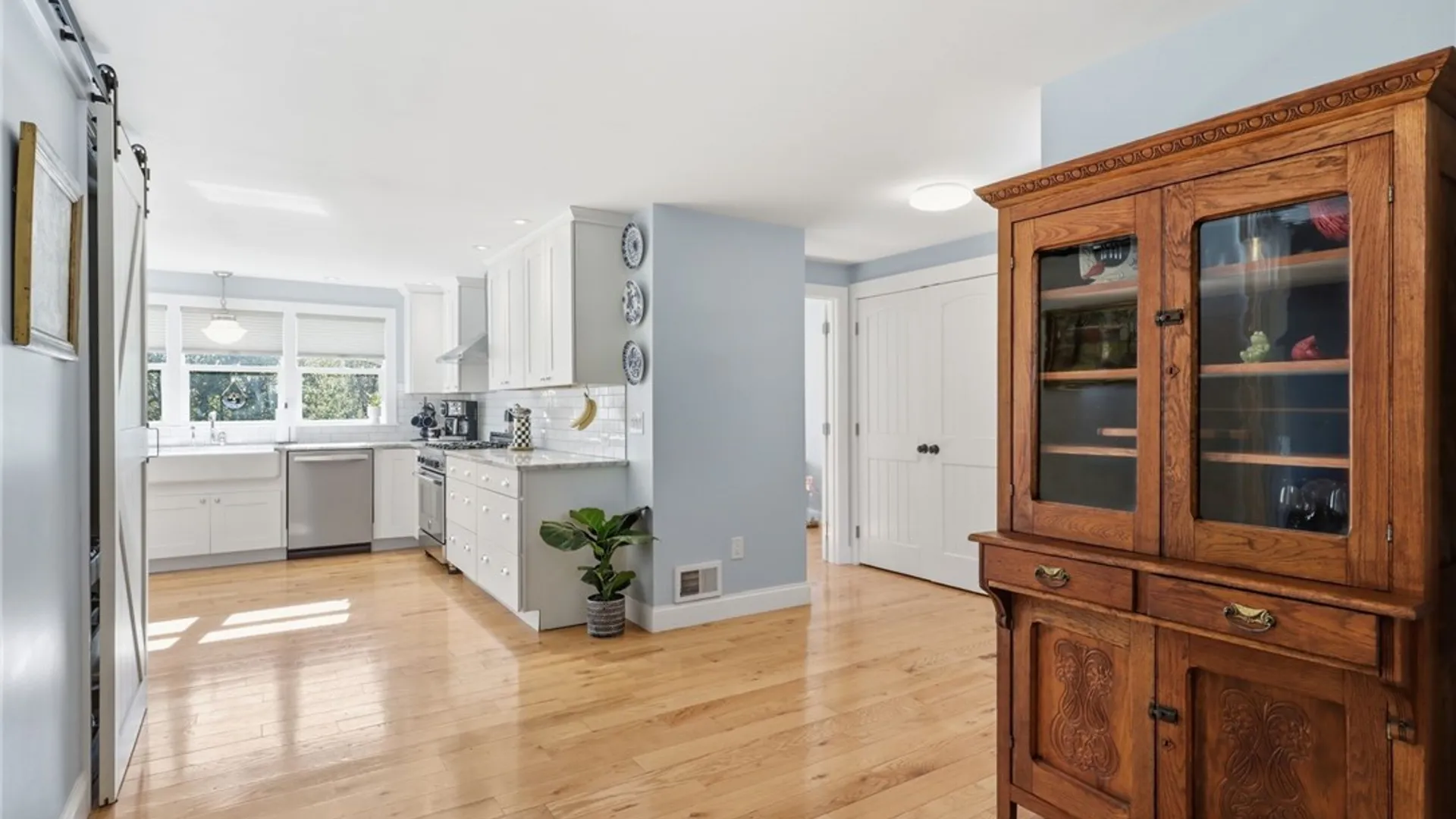 Property at 68 Favara Circle, Irondequoit, NY 14609 3