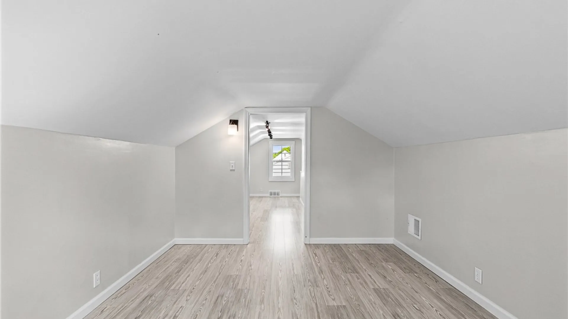 Property at 157 Ashwood Drive, Rochester, NY 14609 28