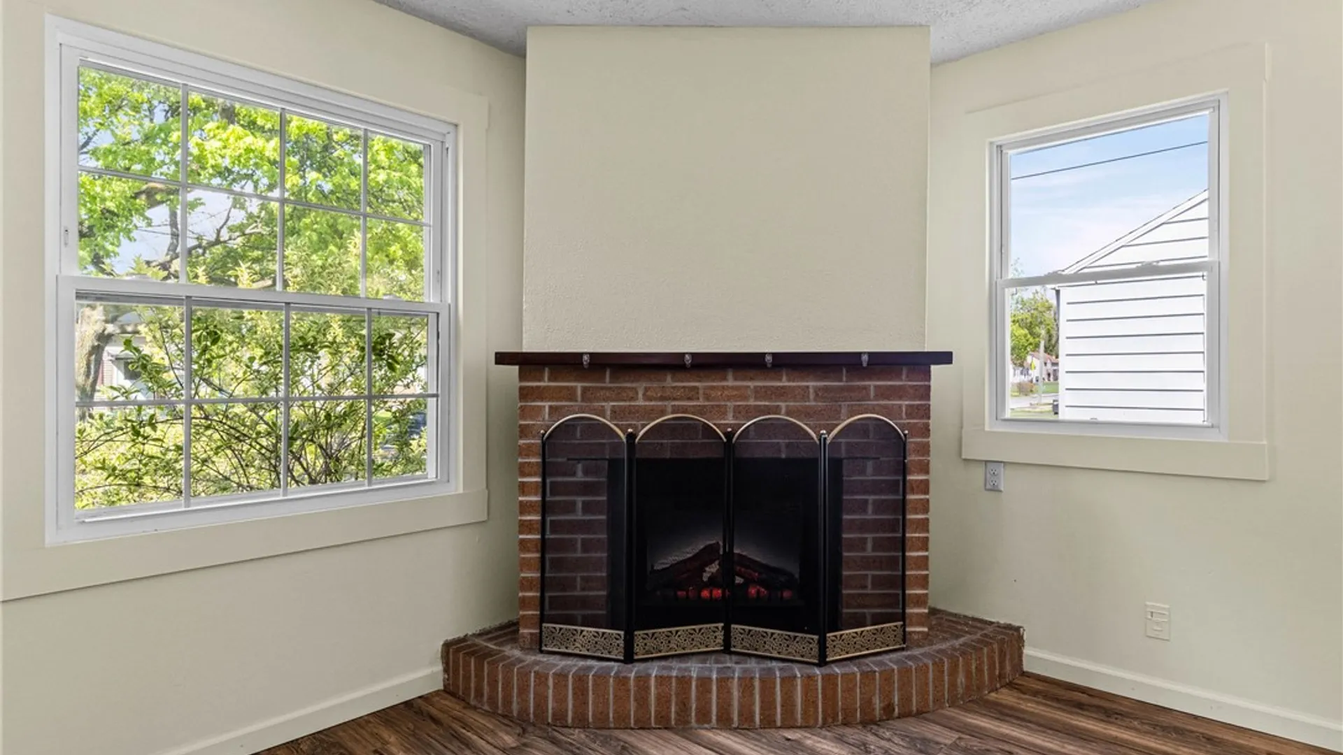 Property at 157 Ashwood Drive, Rochester, NY 14609 7