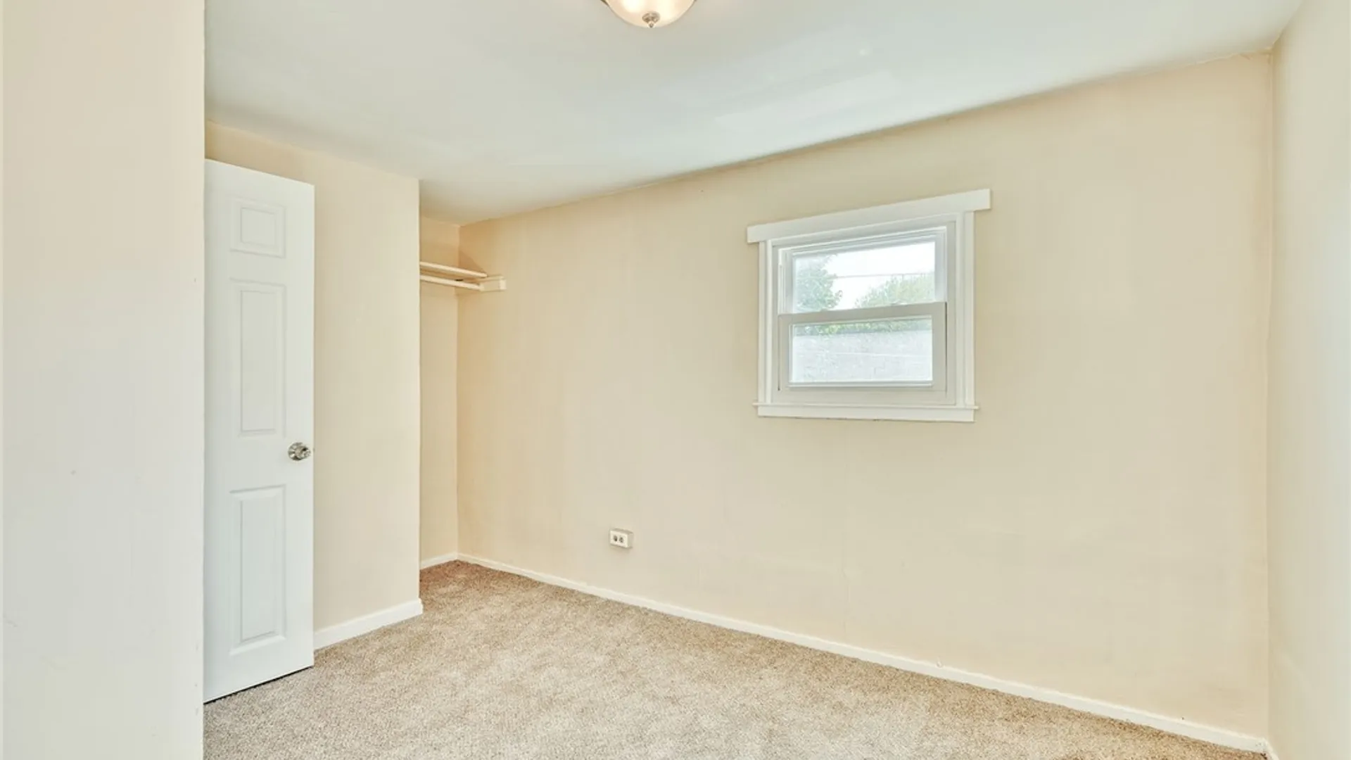 Property at 15 Woodneath Cres, East Rochester, NY 14445 13