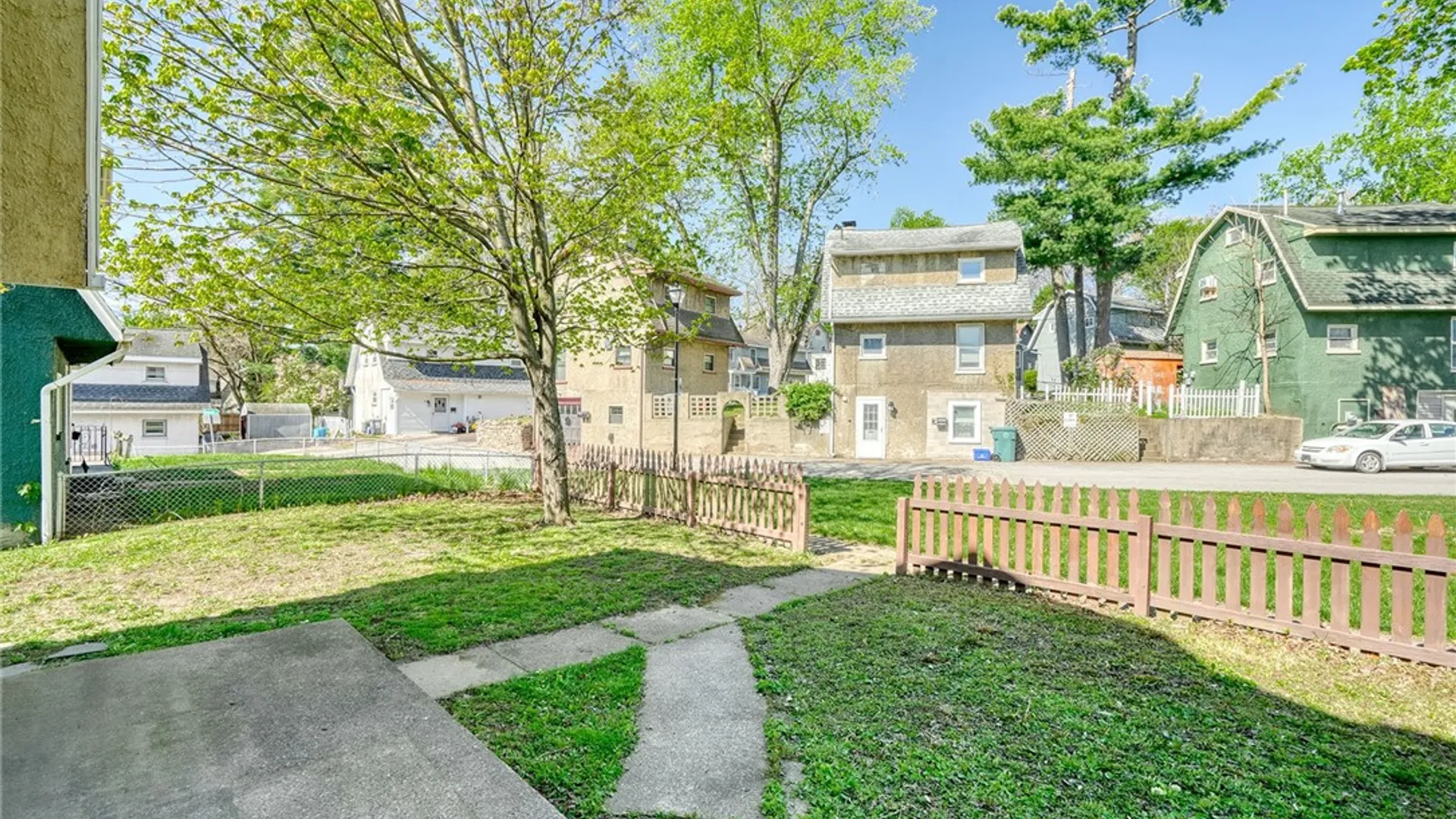 Property at 15 Woodneath Cres, East Rochester, NY 14445 30