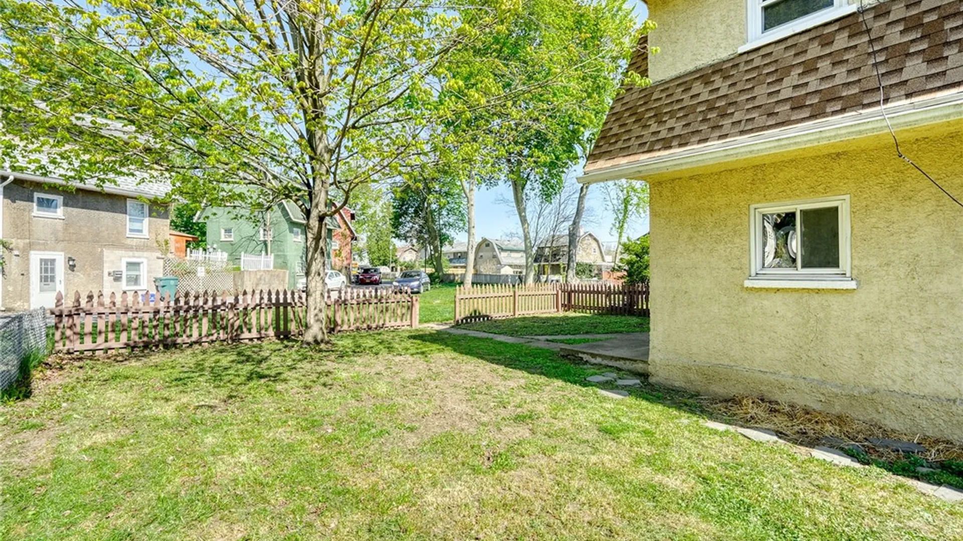 Property at 15 Woodneath Cres, East Rochester, NY 14445 31