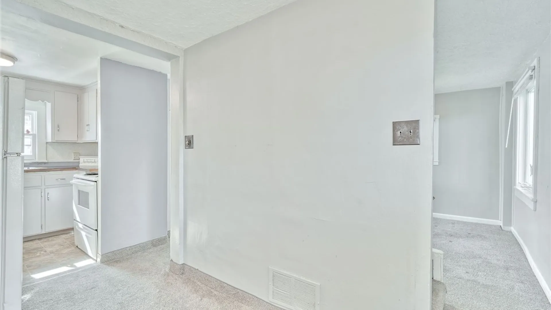 Property at 15 Woodneath Cres, East Rochester, NY 14445 7