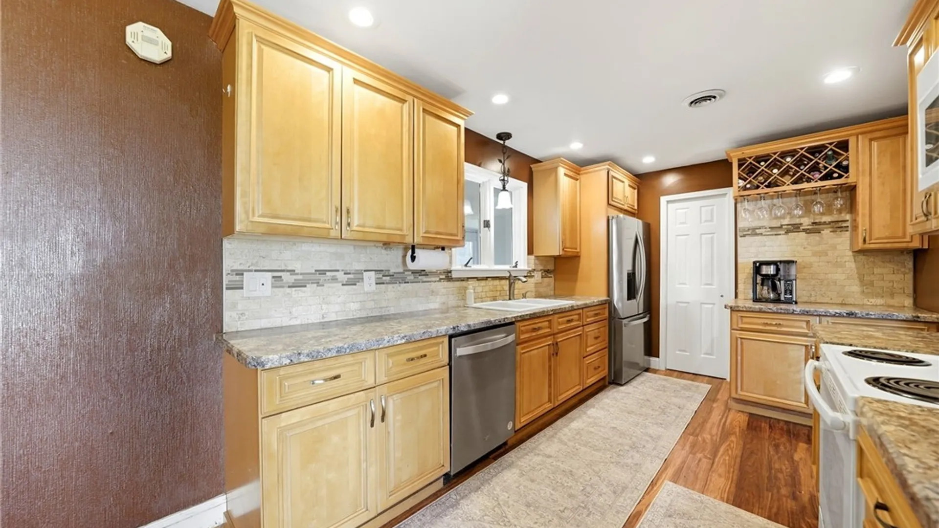 Property at 52 Donna Court, Cheektowaga, NY 14043 10