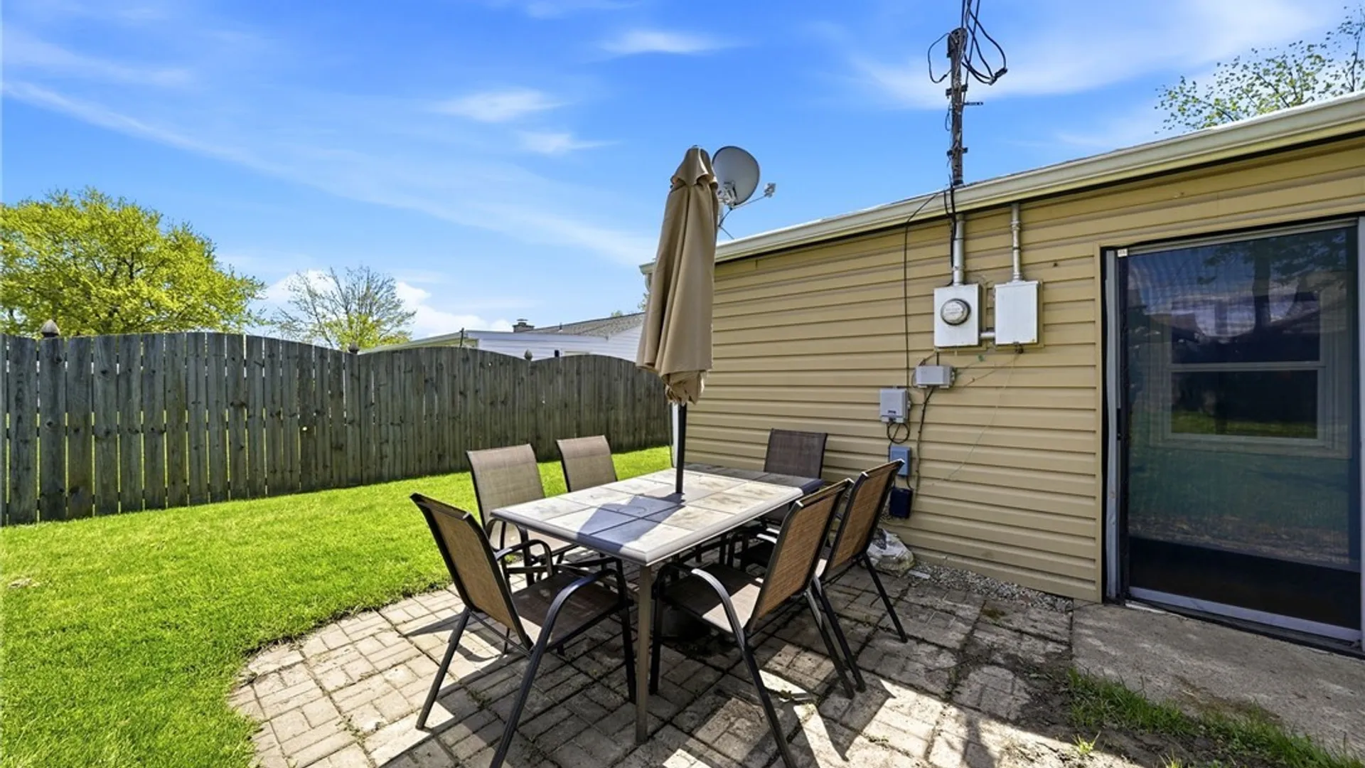 Property at 52 Donna Court, Cheektowaga, NY 14043 24