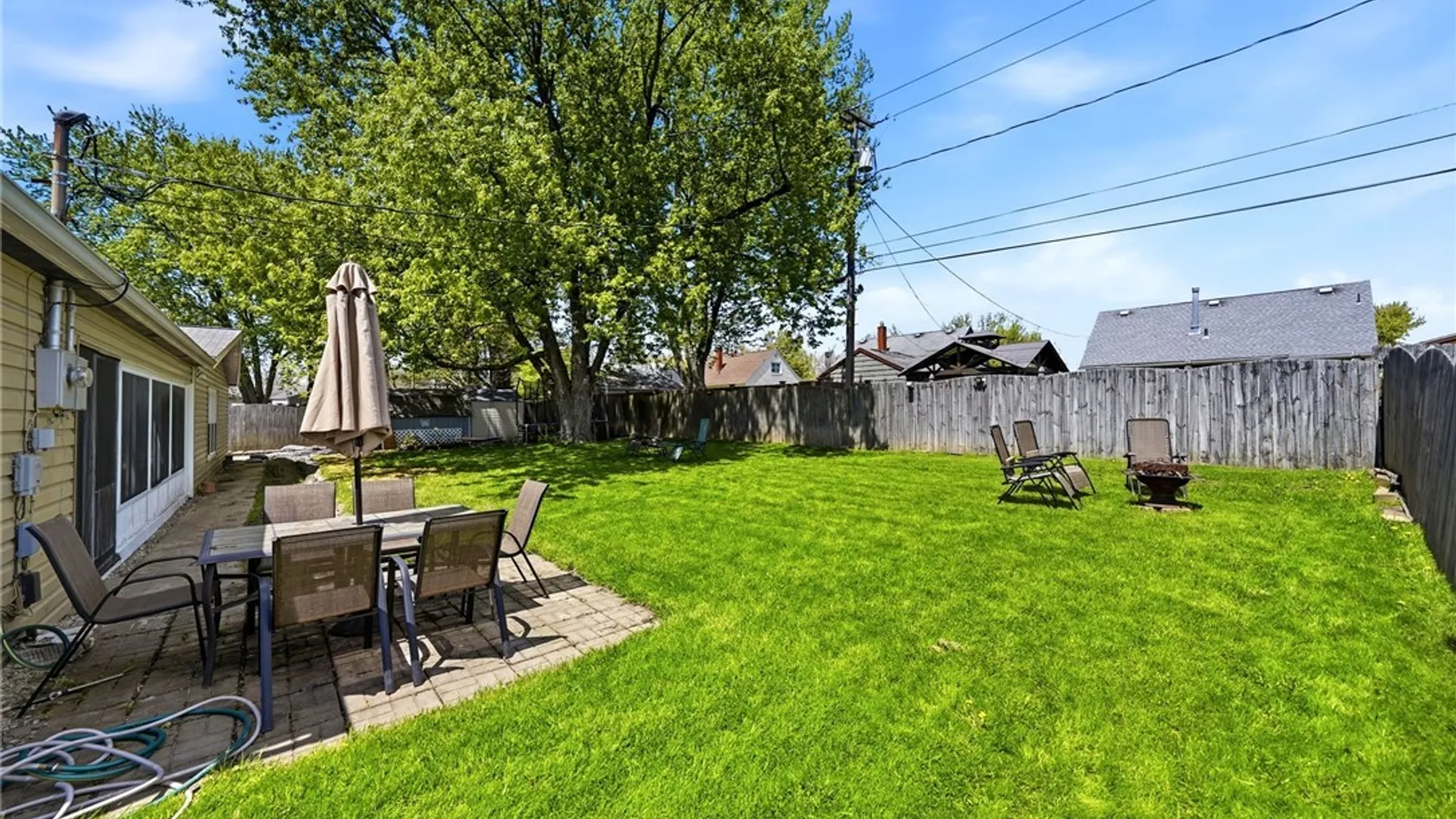 Property at 52 Donna Court, Cheektowaga, NY 14043 25