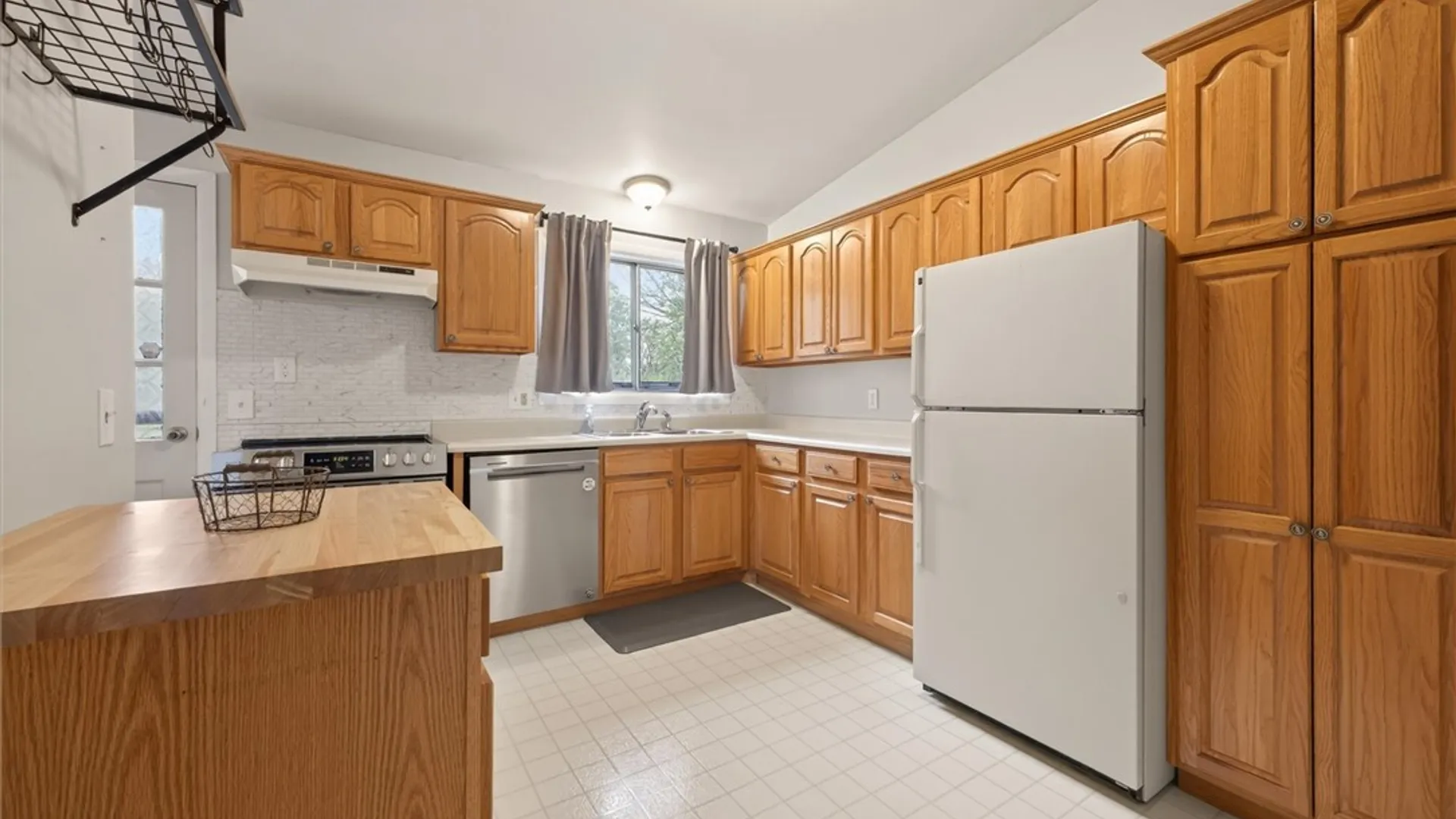 Property at 648 Pinnacle Road, Henrietta, NY 14534 17