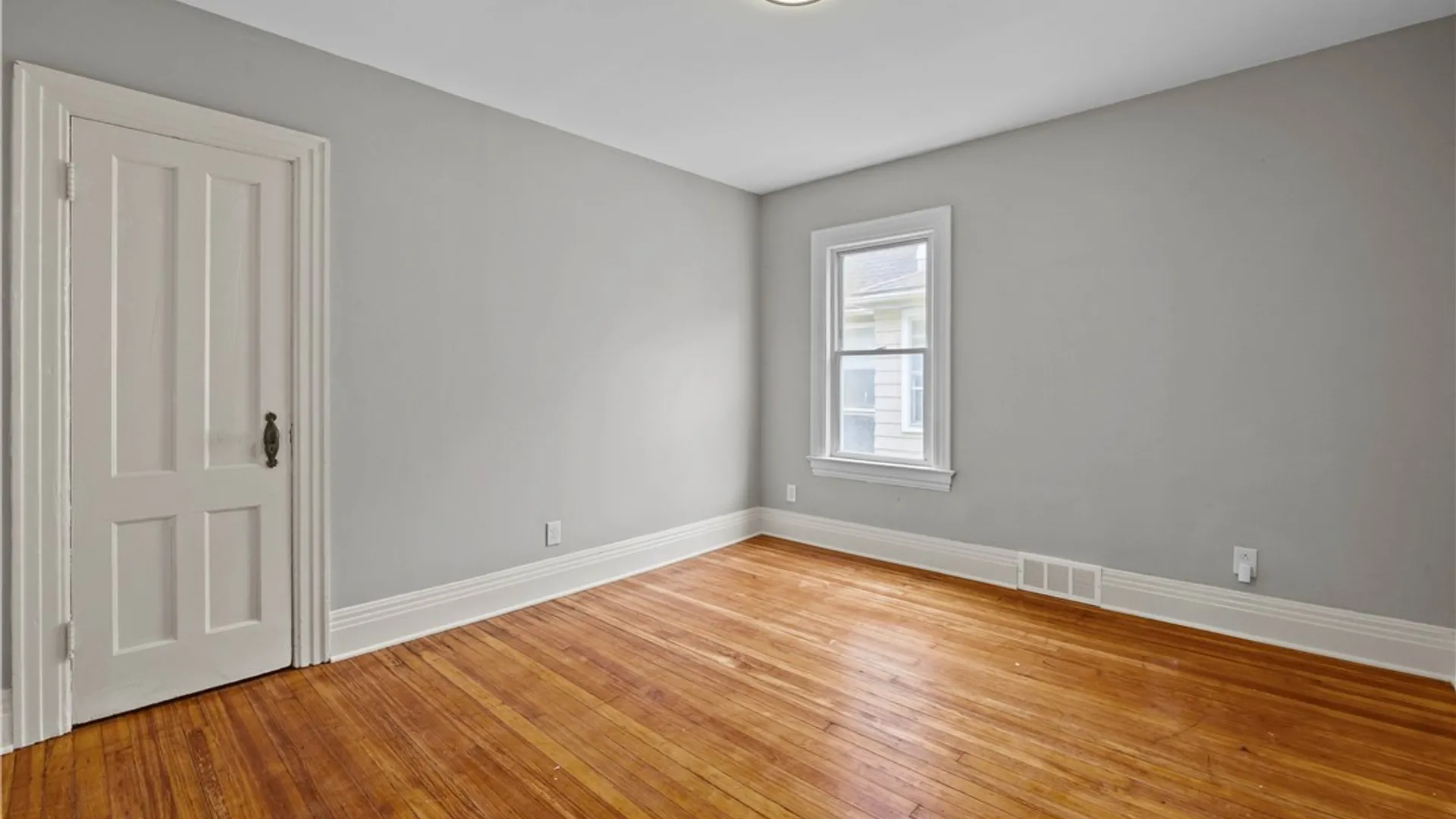 Property at 276 Parsells Avenue, Rochester, NY 14609 25