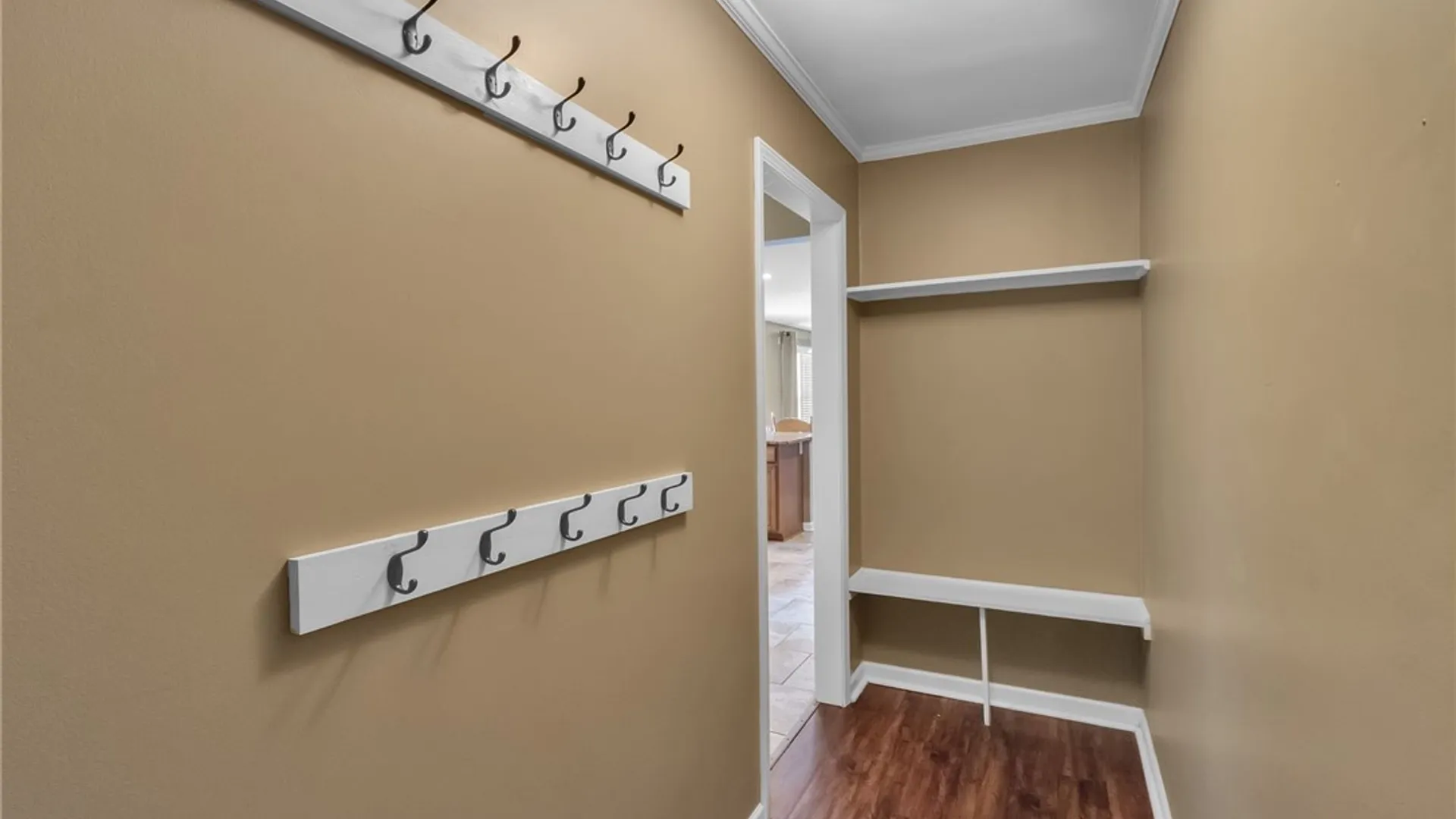 Property at 3604 Kelsey Lane, Wheatfield, NY 14120 16