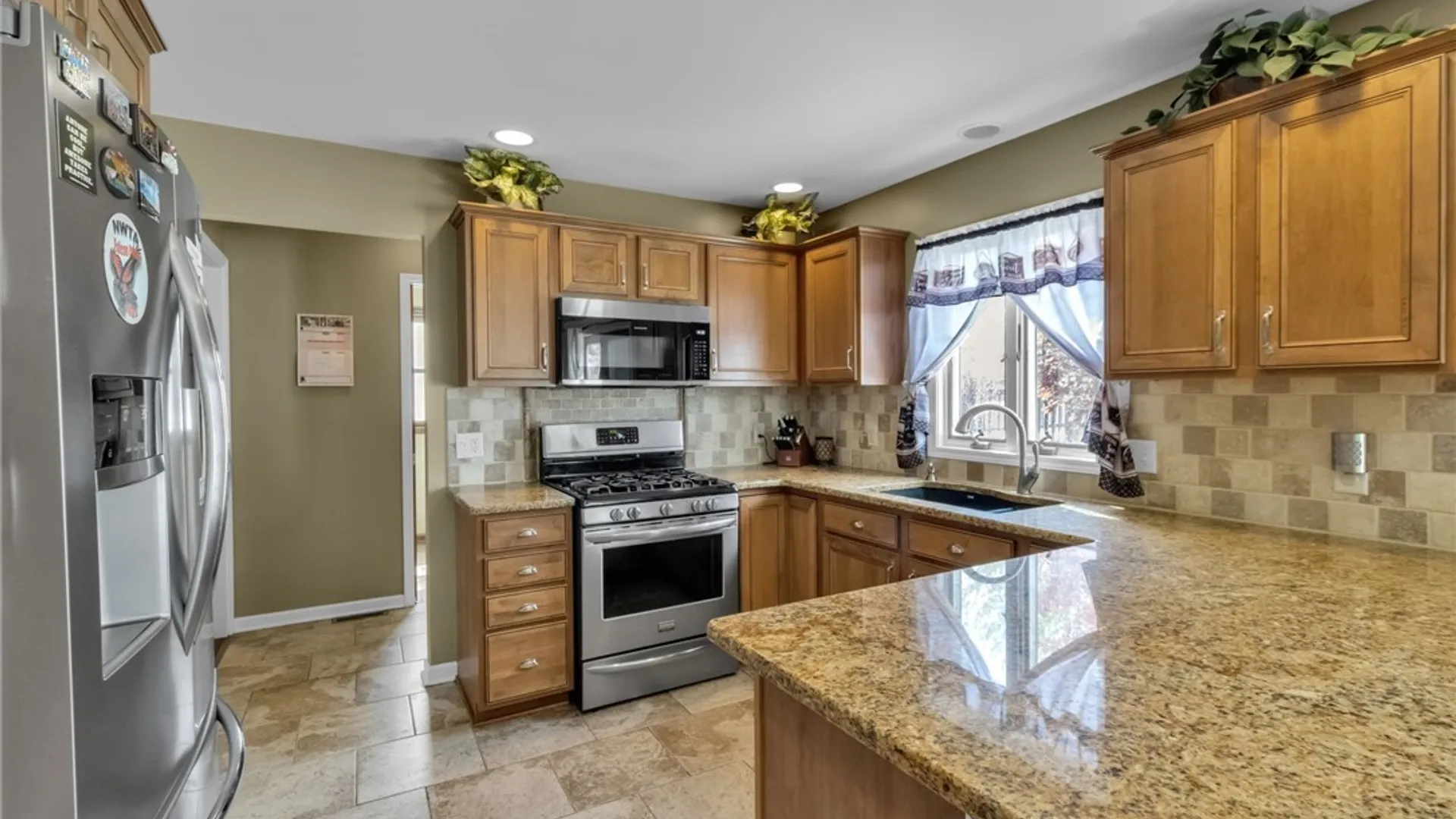 Property at 3604 Kelsey Lane, Wheatfield, NY 14120 20