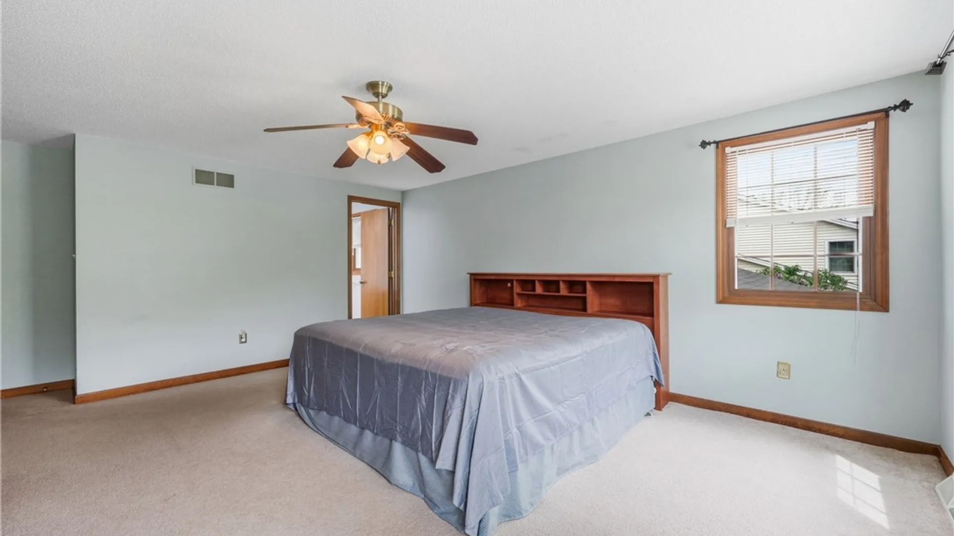 Property at 44 Baron Court, Amherst, NY 14068 24