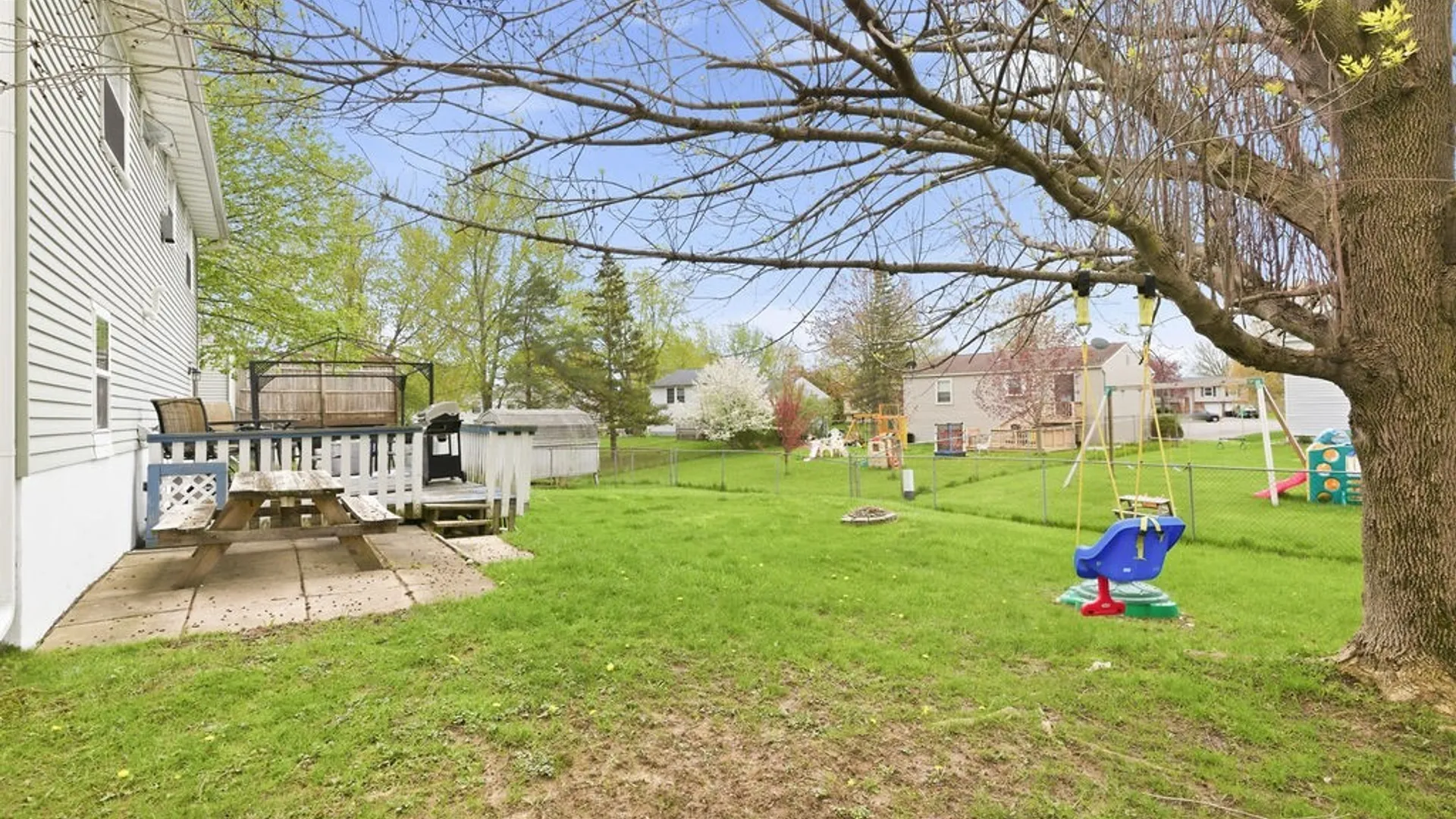 Property at 8217 Lucchesi Drive, Clay, NY 13041 34