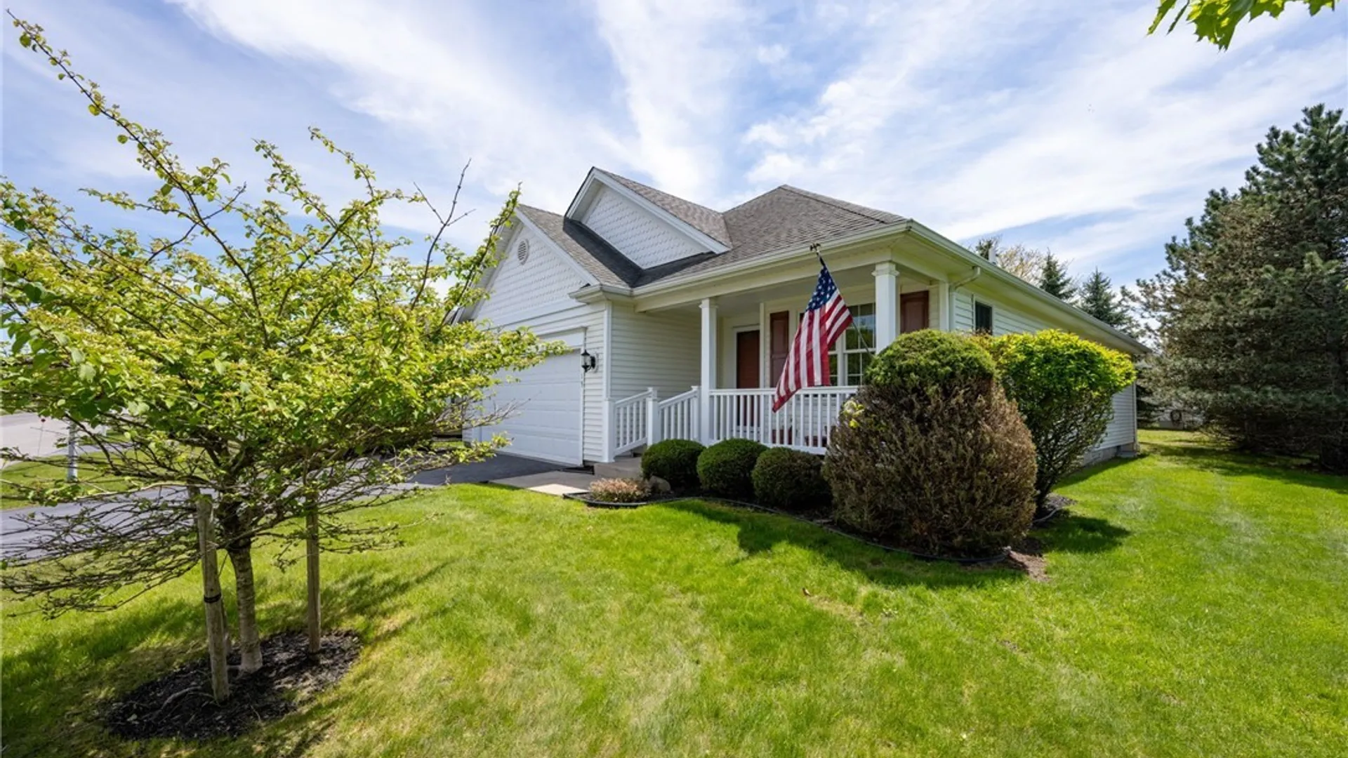 Property at 15 Glenfield Drive, West Seneca, NY 14224 2