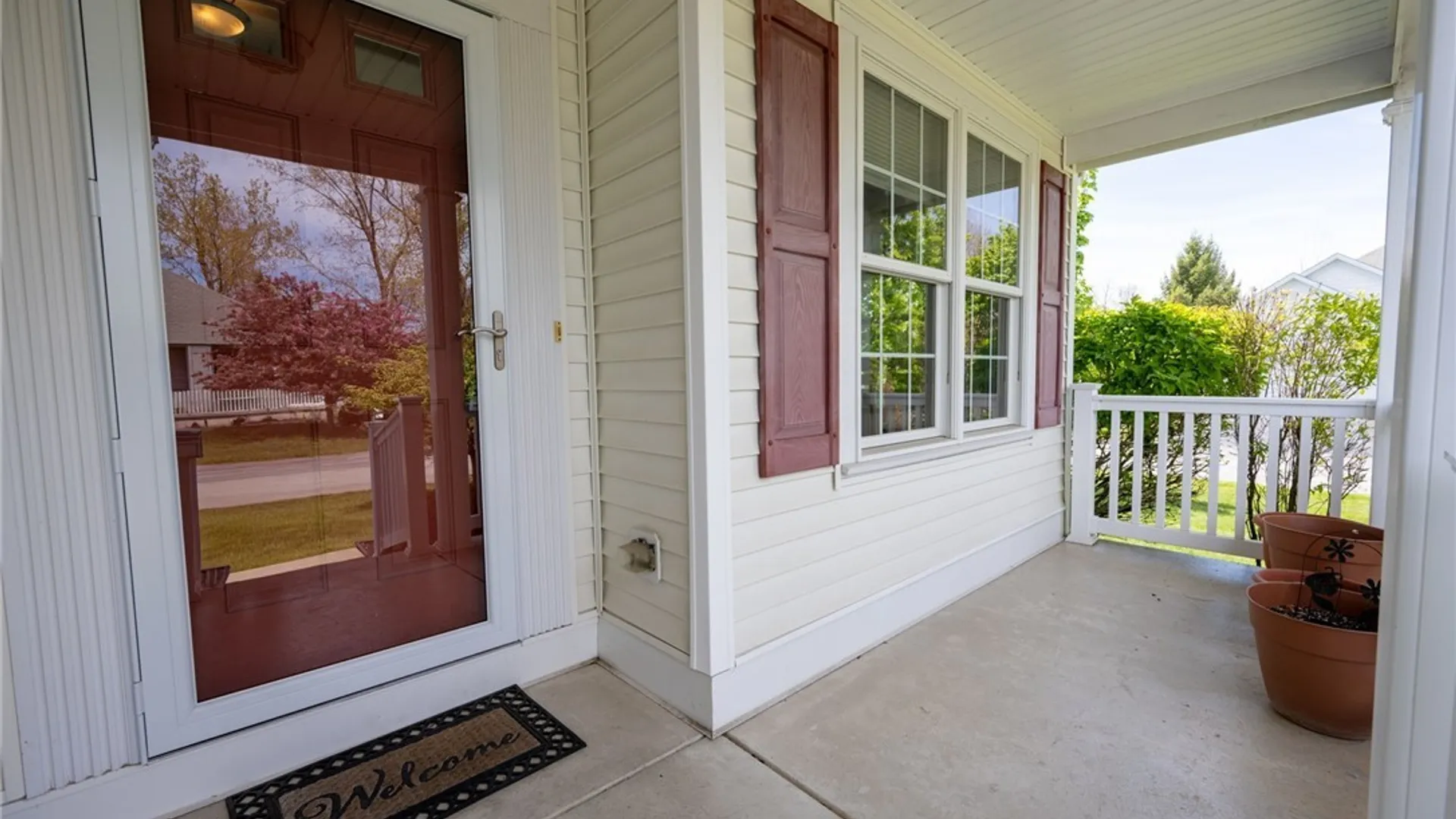 Property at 15 Glenfield Drive, West Seneca, NY 14224 4