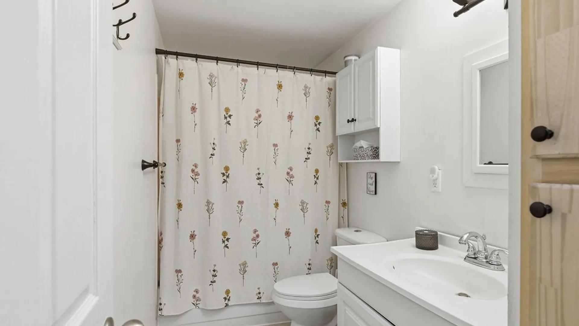Property at 5386 Tourmaline Drive, Clay, NY 13041 15