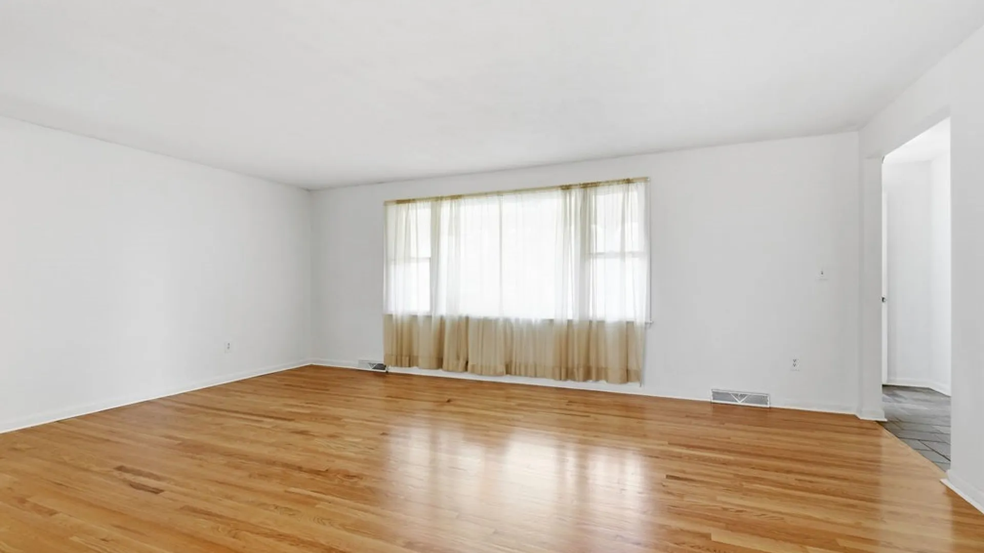Property at 6521 Kermit Lane, DeWitt, NY 13057 10