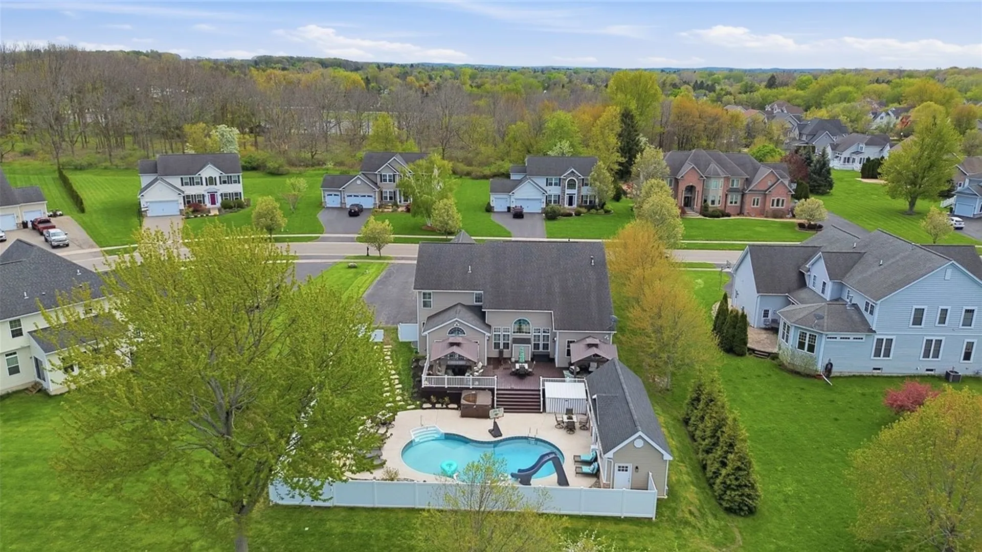 Property at 100 Triple Diamond, Penfield, NY 14580 41