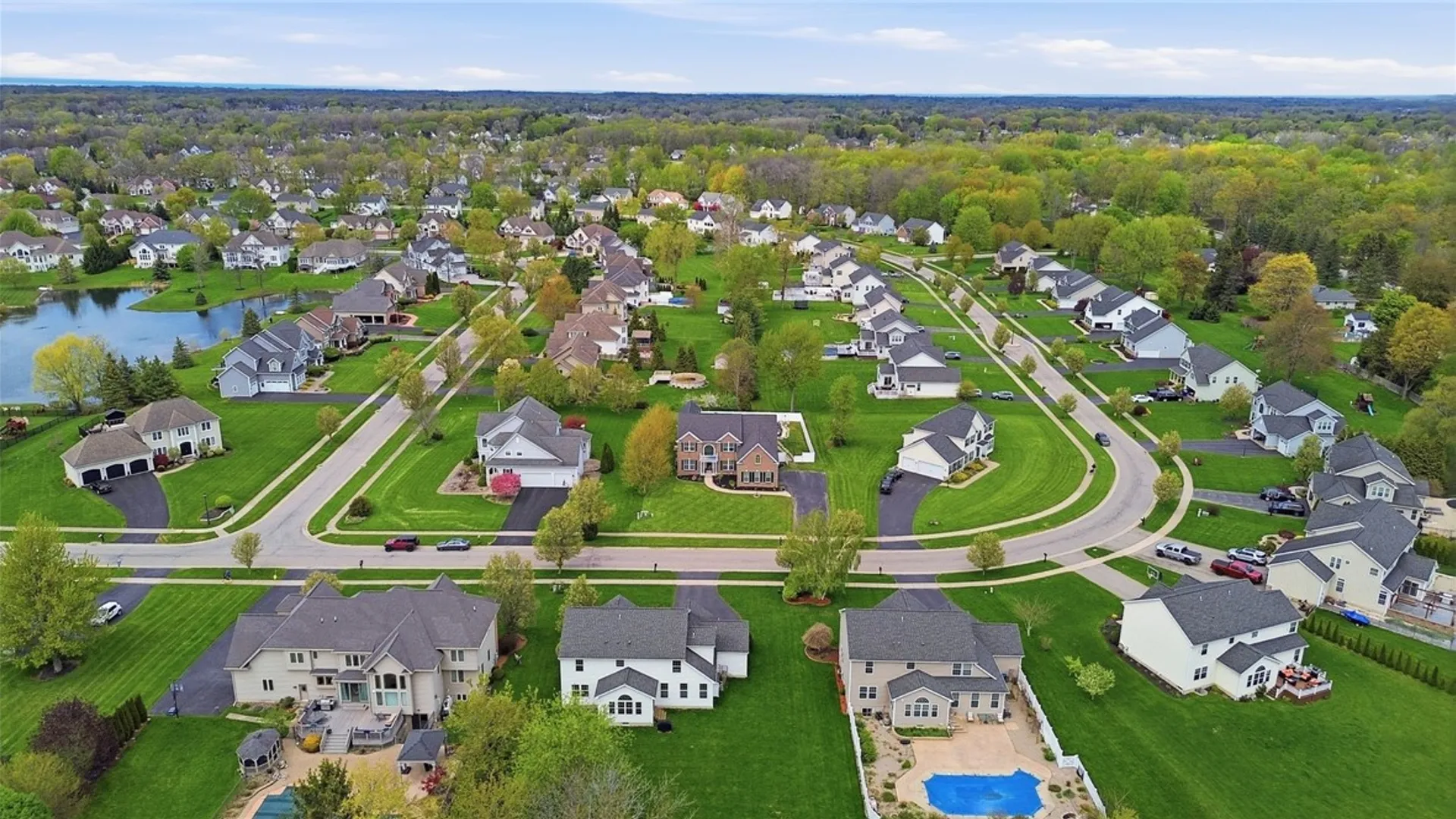 Property at 100 Triple Diamond, Penfield, NY 14580 48