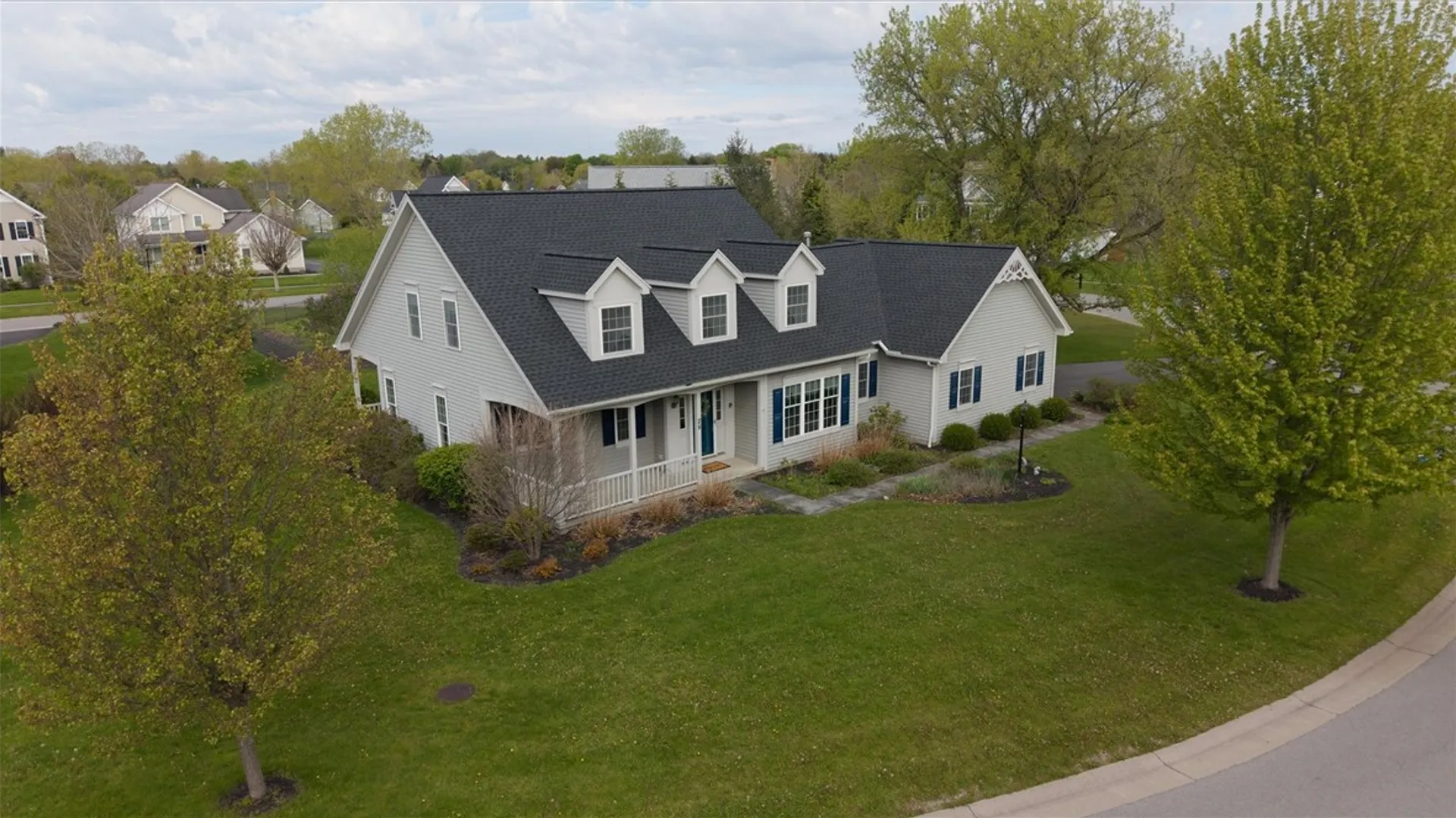 Property at 28 Brigham Circle, Mendon, NY 14472 44