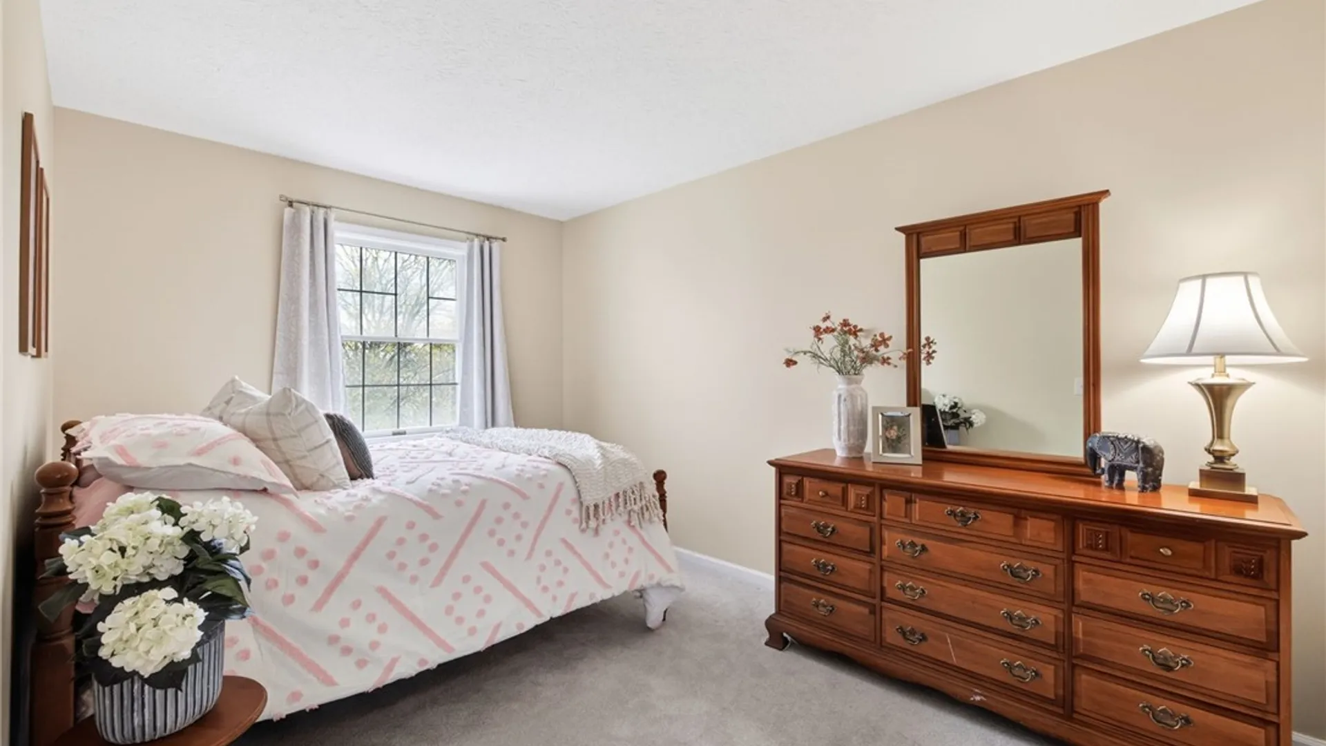 Property at 15 Leeward Lane, Canandaigua City, NY 14424 25