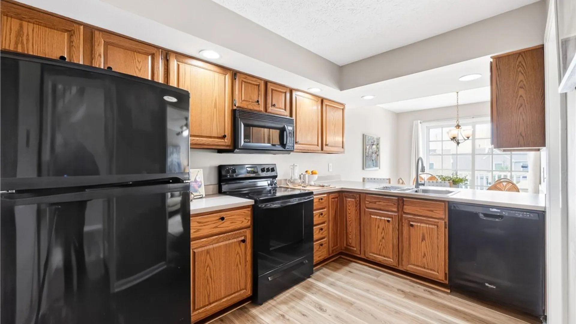 Property at 15 Leeward Lane, Canandaigua City, NY 14424 7