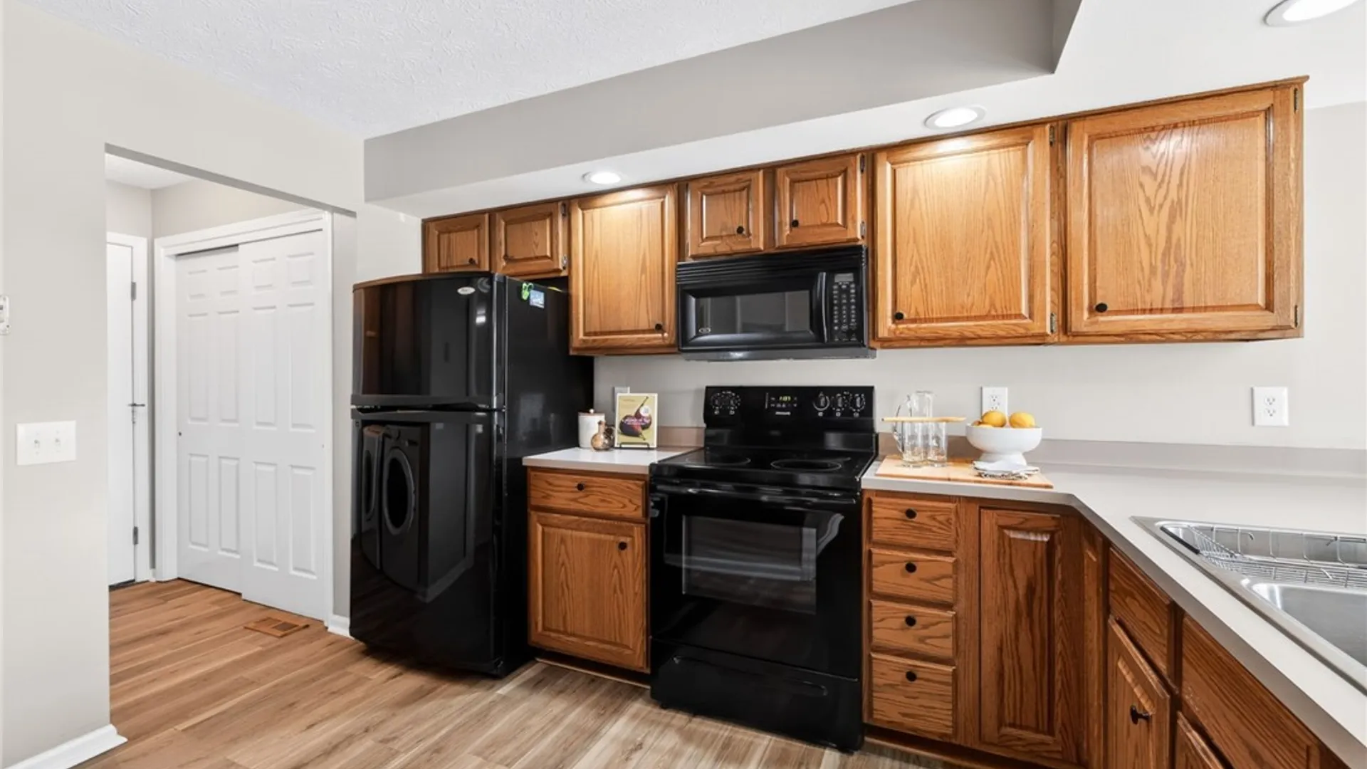 Property at 15 Leeward Lane, Canandaigua City, NY 14424 9