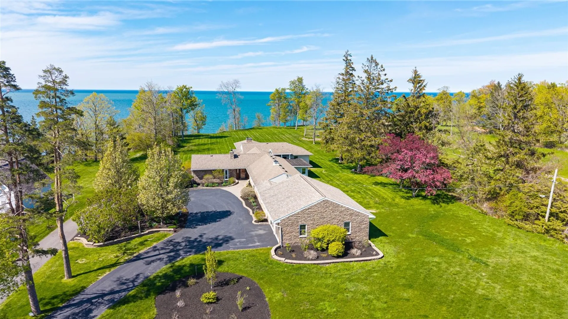 Property at 1640 Lake Rd, Webster, NY 14580 2