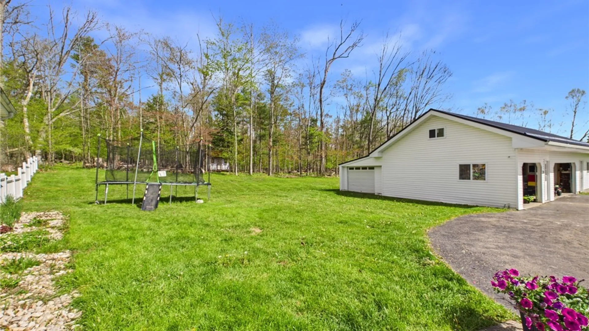 Property at 1065 Kingston Drive, Olean, NY 14760 43