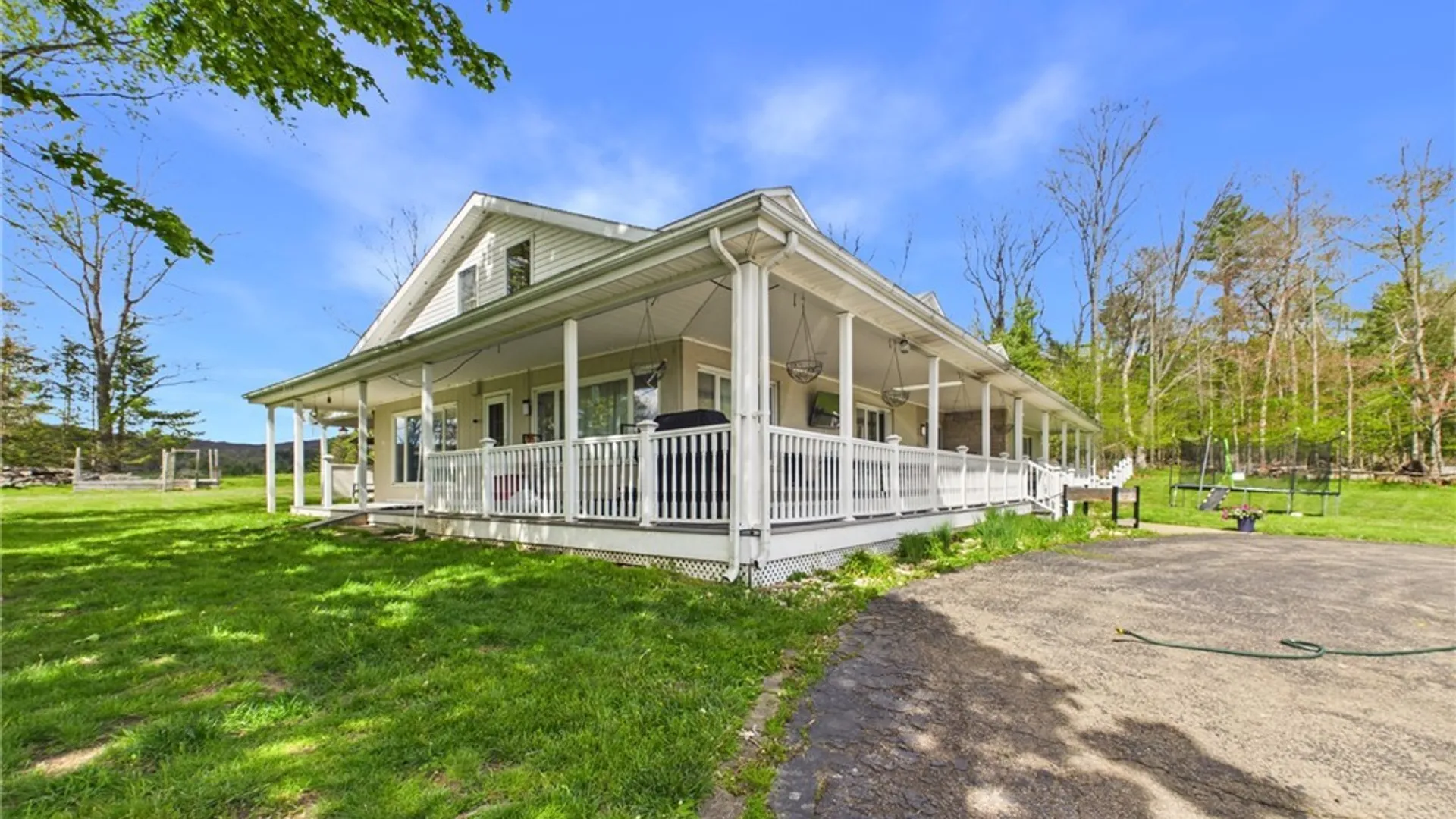 Property at 1065 Kingston Drive, Olean, NY 14760 44