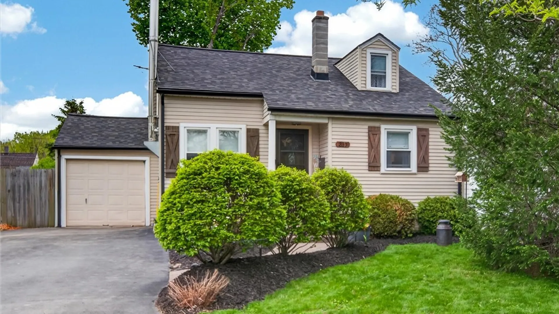 Property at 237 Nantucket Road, Greece, NY 14626 3
