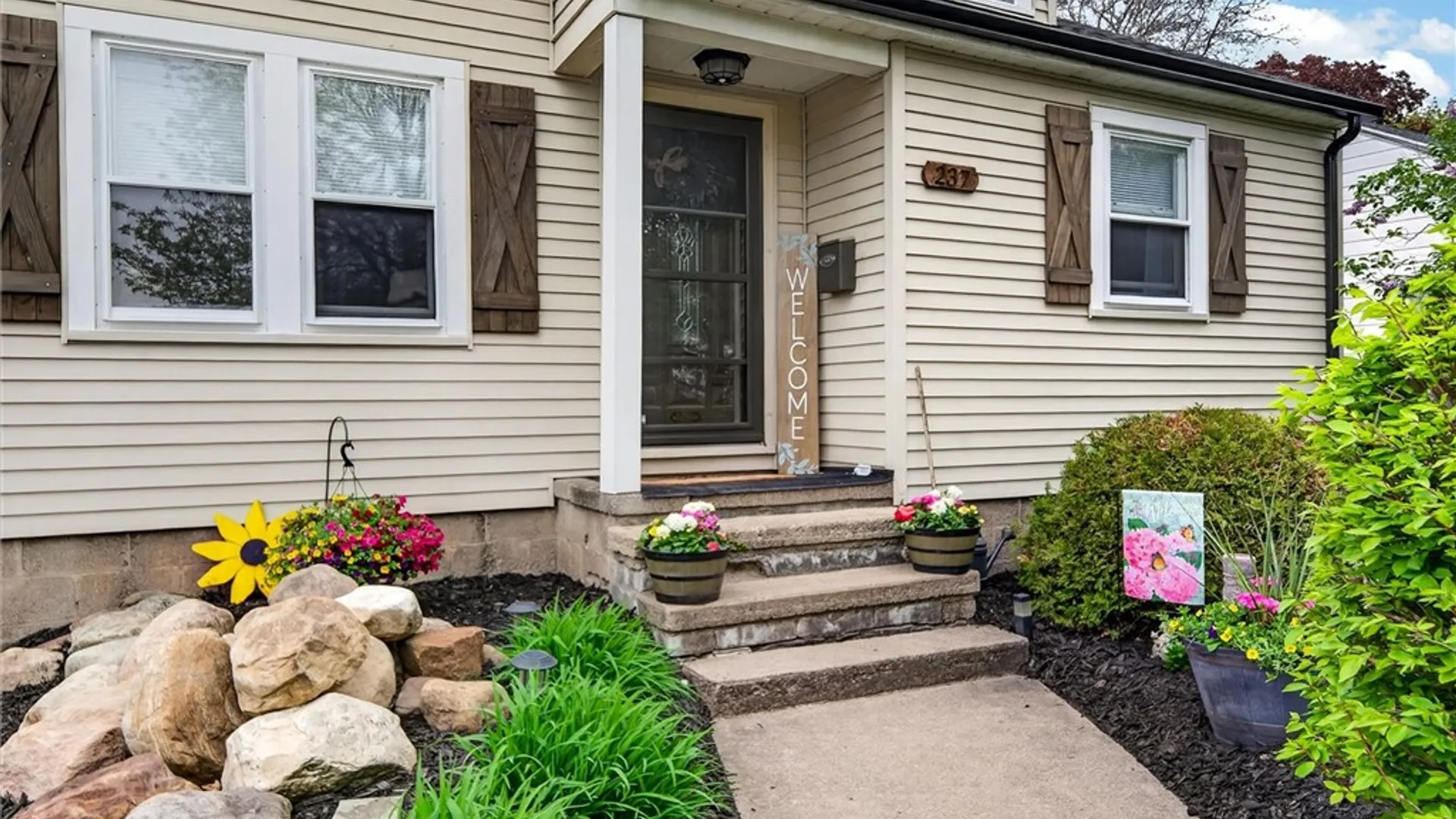 Property at 237 Nantucket Road, Greece, NY 14626 5